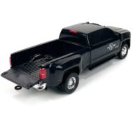 Big Country 1/20 Scale Chevrolet Silverado Dually - Image 6