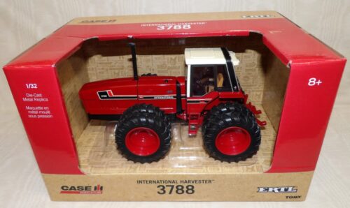 1/32 INTERNATIONAL HARVESTER 3788 2+2 TRACTOR WITH DUALS