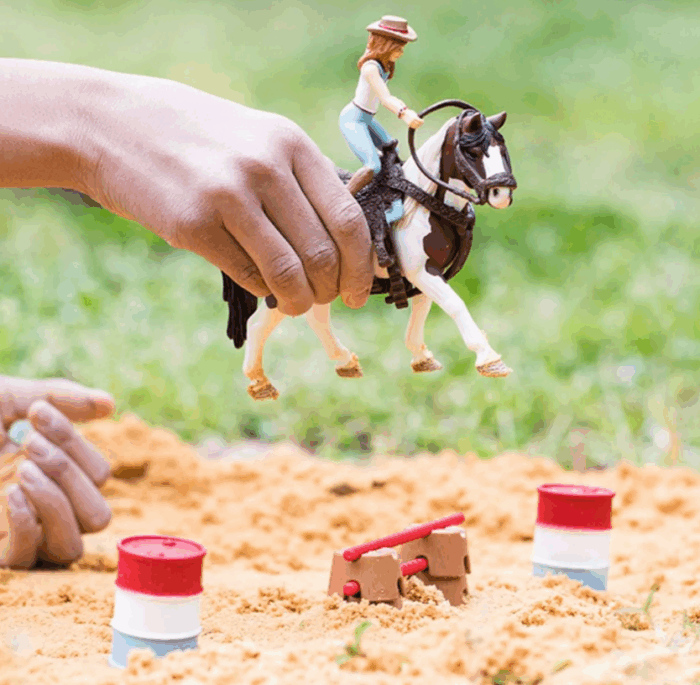 Schleich 1/20 Scale HORSE CLUB Hannah's Western riding set - Image 10