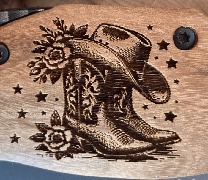 Laser engraved folding tactical knife - Image 14
