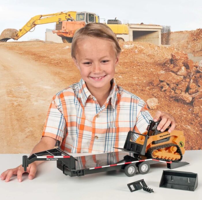 1/20 Scale Big Country Flatbed Trailer with Track Skid Steer - Image 3