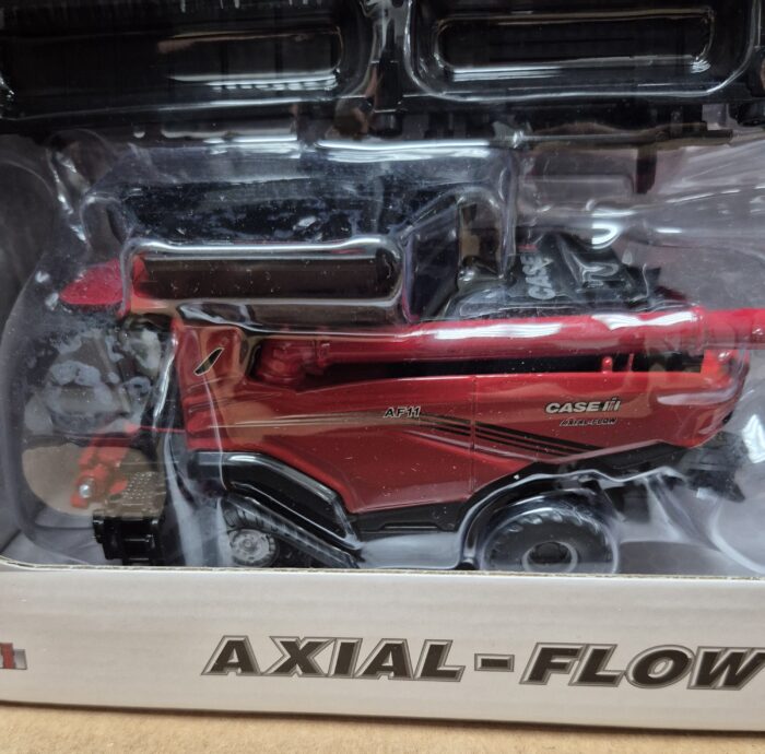 1/64 Case IH Axial-Flow AF11 Combine with Draper Head & Corn Head by ERTL - Image 3