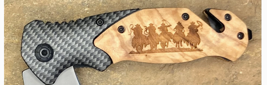 Laser engraved folding tactical knife - Image 27