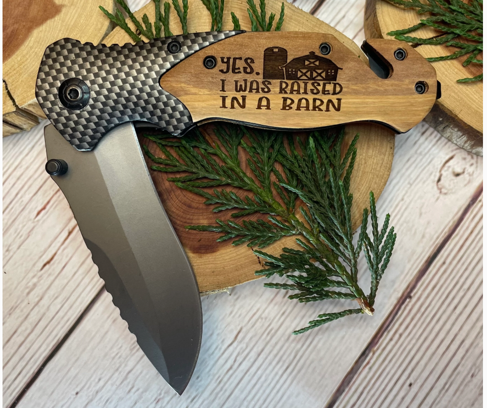Laser engraved folding tactical knife - Image 36
