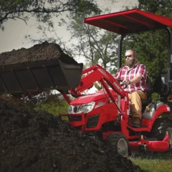 Farmall_SubCompact_25SC_with_L320S_249_PET_08-23