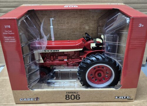 1/16 Farmall 806 Tractor with Narrow Front by ERTL